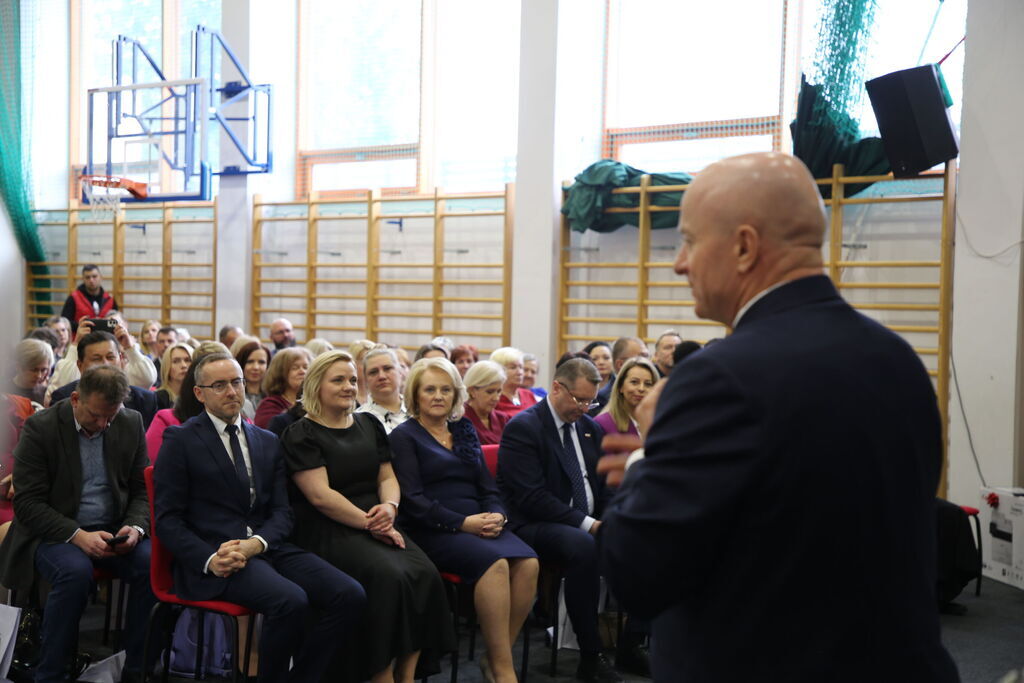 Otwarcie nowego budynku szkoły w Jakubowicach Konińskich