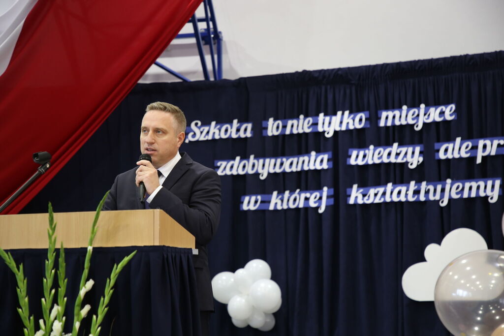 Otwarcie nowego budynku szkoły w Jakubowicach Konińskich