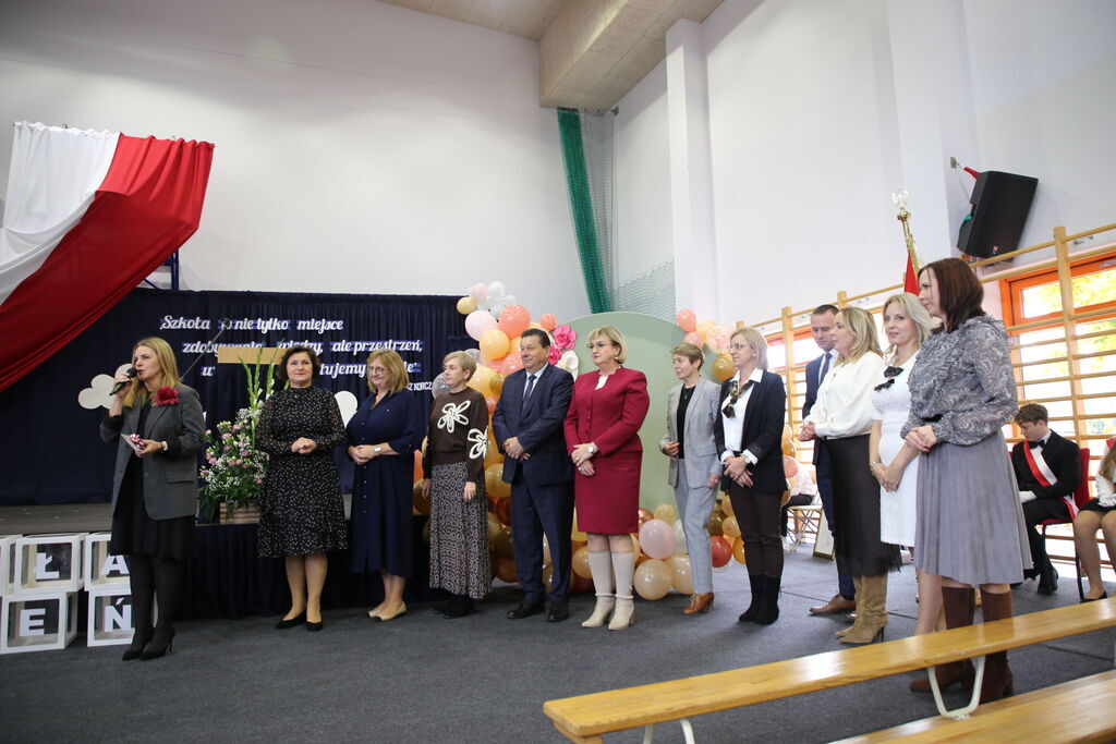 Otwarcie nowego budynku szkoły w Jakubowicach Konińskich