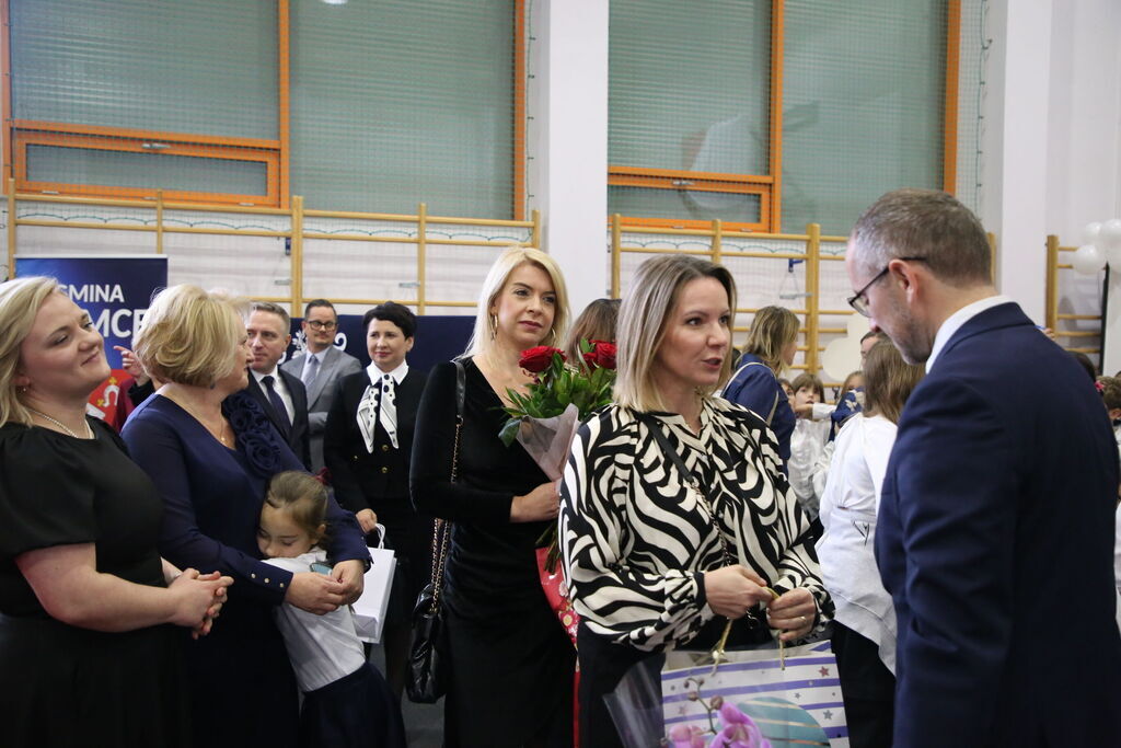 Otwarcie nowego budynku szkoły w Jakubowicach Konińskich