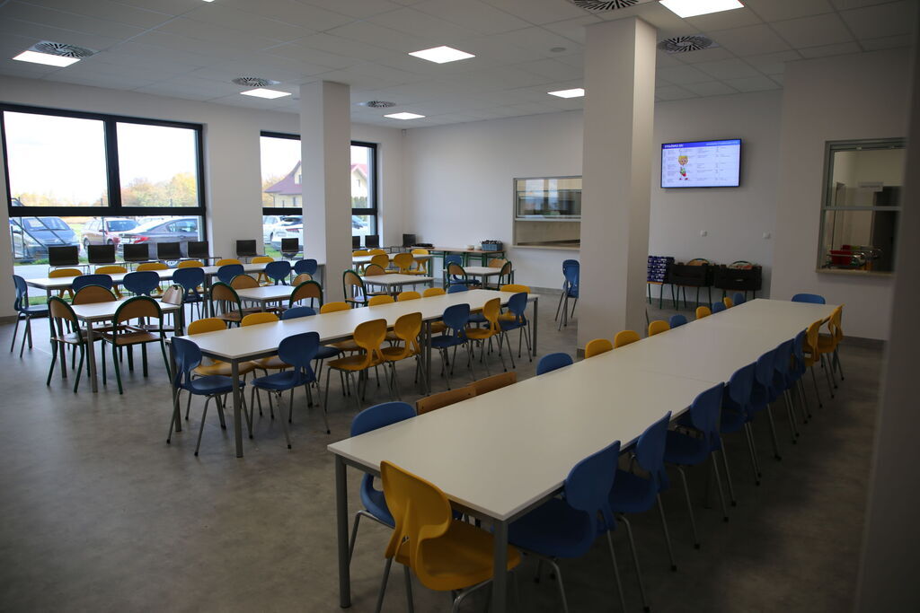 Otwarcie nowego budynku szkoły w Jakubowicach Konińskich