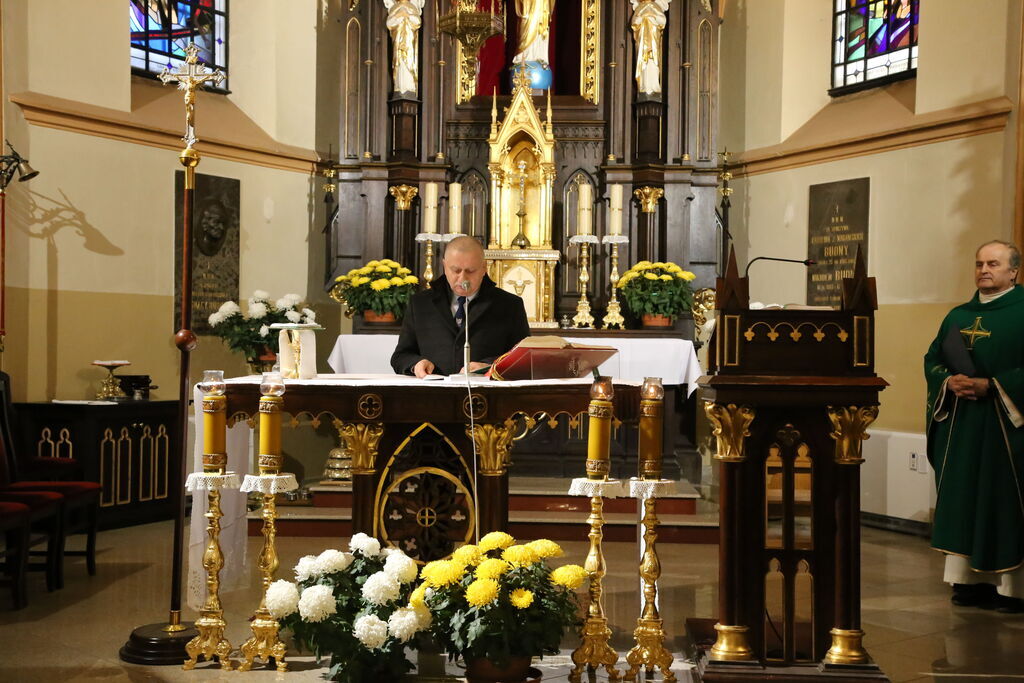 ODSŁONIĘCIE TABLICY PAMIĄTKOWEJ