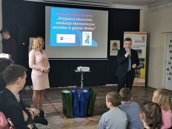 Gmina Wólka beneficjentem programu „Przyjazna ekonomia - edukacja ekonomiczna uczniów w gminie Wólka”