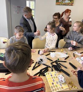 Uczniowie klas 1 i 3 z ZSP w Łuszczowie na WARSZTATACH WIELKANOCNYCH w Klubie Seniora w Rudniku!