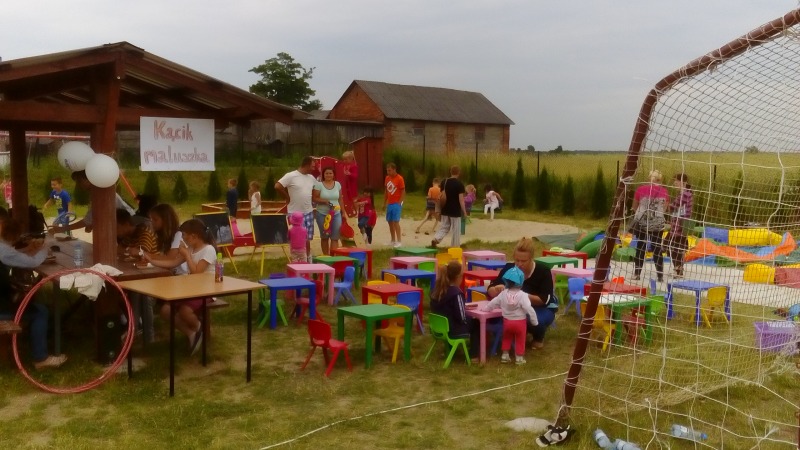 
                                                       Festyn dla dzieci - Kozłówka 2015
                                                