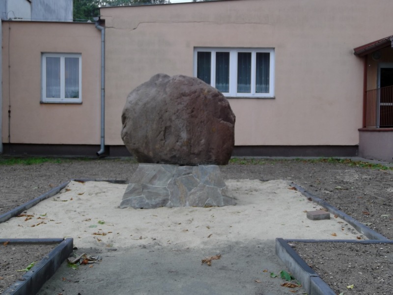 
                                                       Pomnik w Samoklęskach
                                                