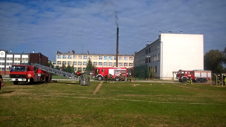 
                                                       Ćwiczenia PSP w Lubartowie i jednostek OSP z terenu Gminy Kamionka
                                                