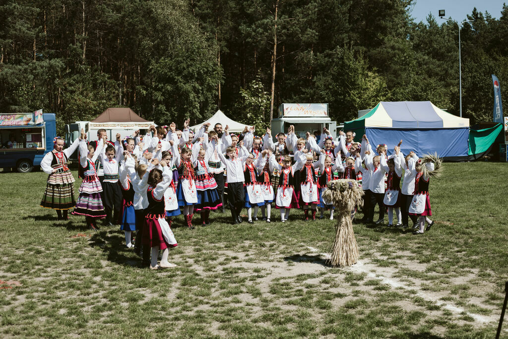 
                                                       Dożynki cz. 2.
                                                