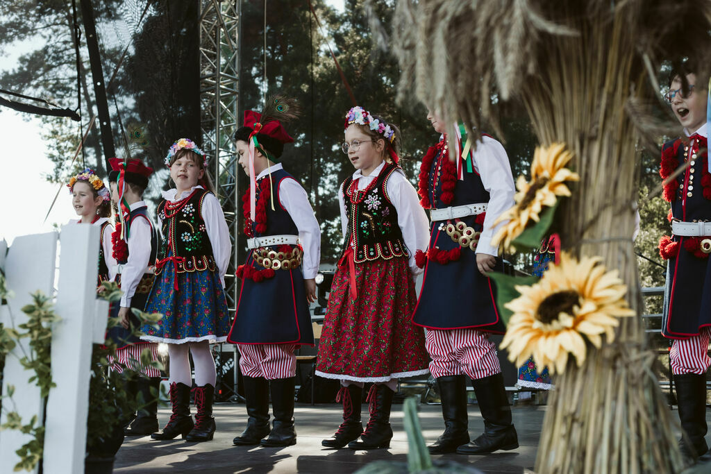 
                                                       Dożynki cz. 7.
                                                