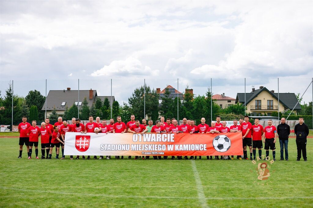 
                                                       Otwarcie stadionu
                                                