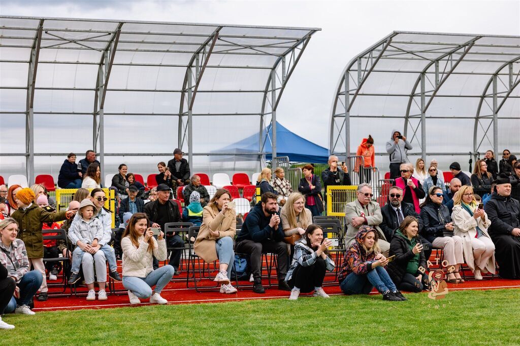 
                                                       Otwarcie stadionu
                                                