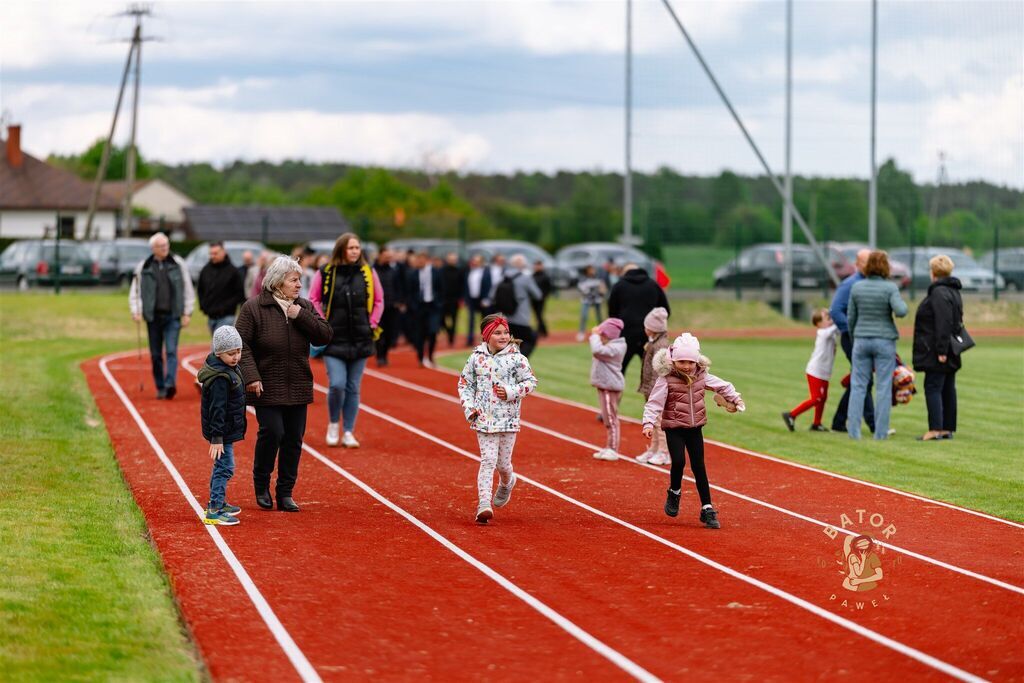 
                                                       Otwarcie stadionu
                                                