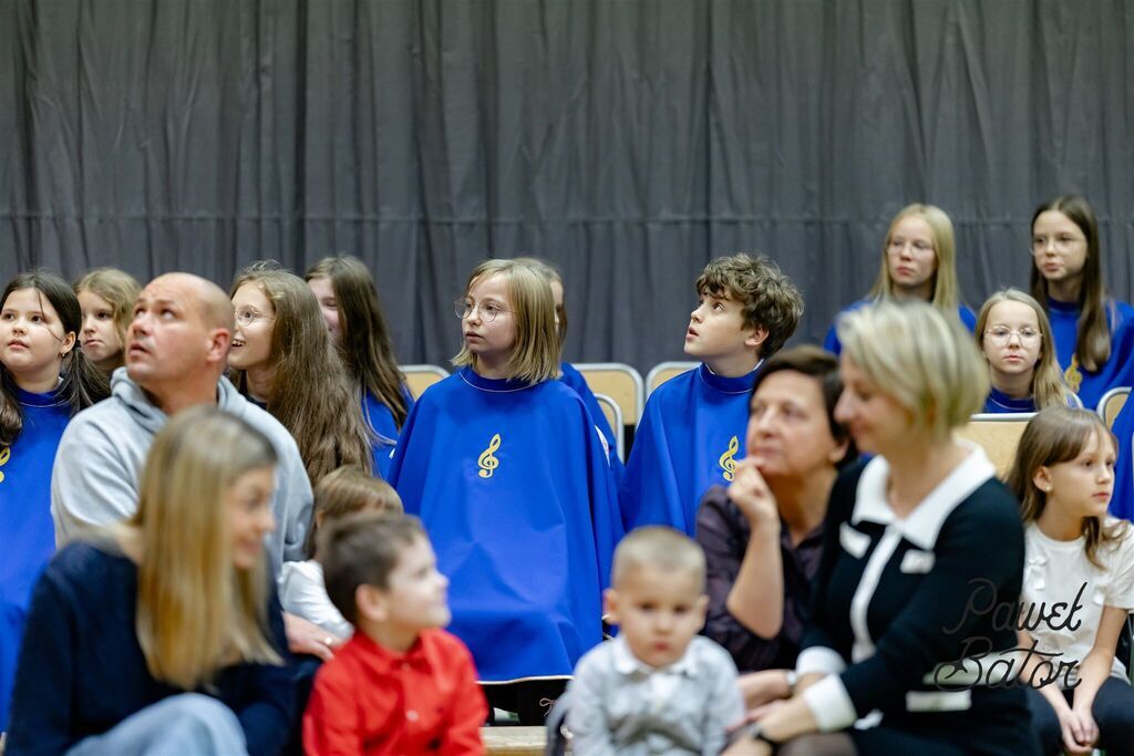 
                                                       Koncert pieśni patriotycznych 2
                                                