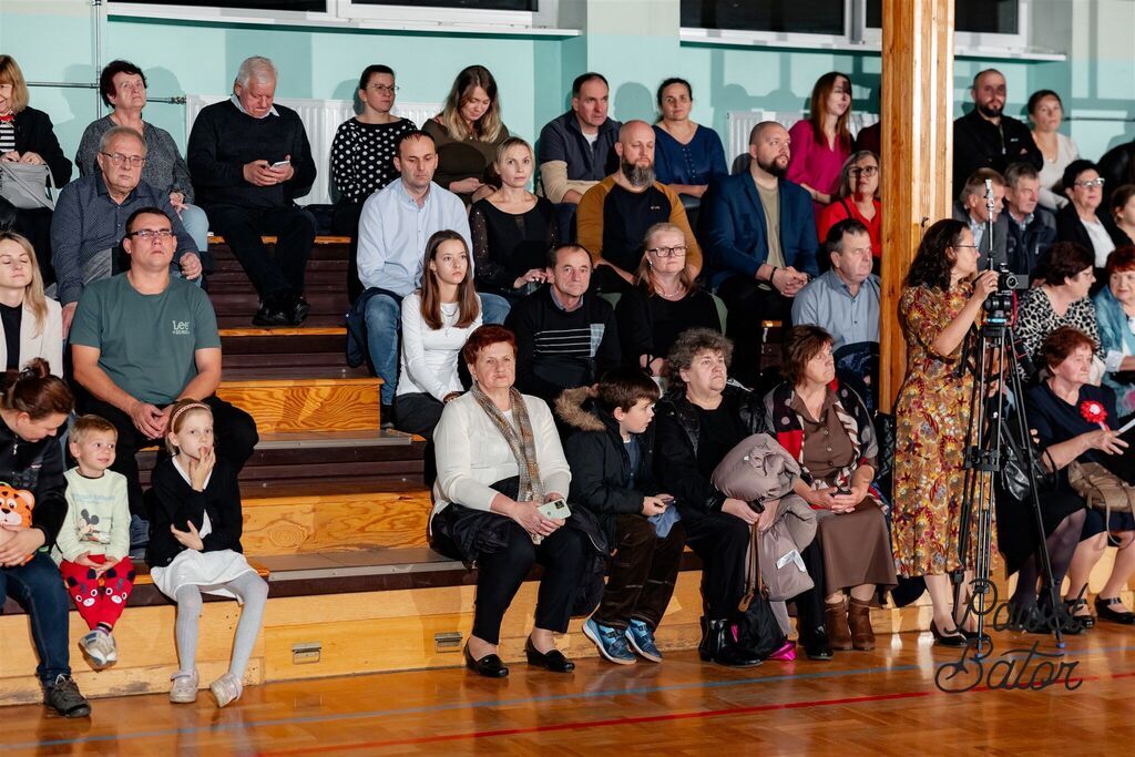 
                                                       Koncert pieśni patriotycznych 2
                                                