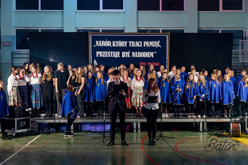 
                                                       Koncert pieśni patriotycznych 3
                                                