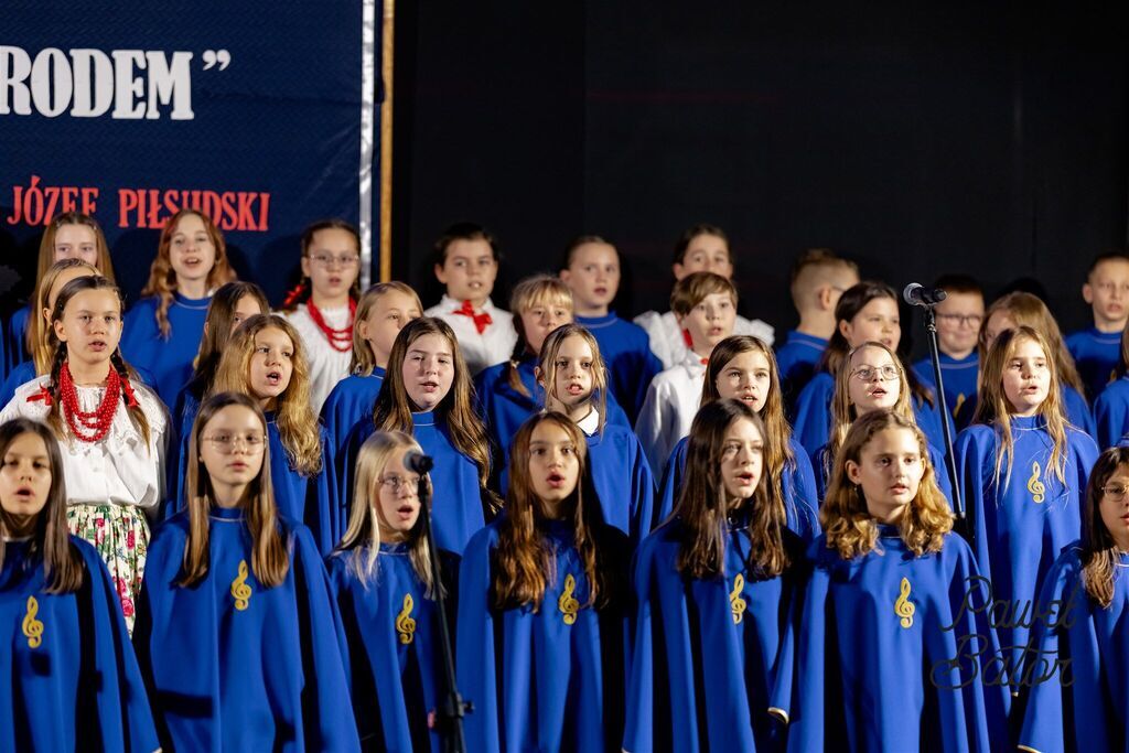 
                                                       Koncert pieśni patriotycznych 3
                                                