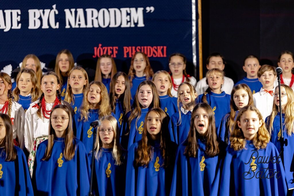 
                                                       Koncert pieśni patriotycznych 3
                                                