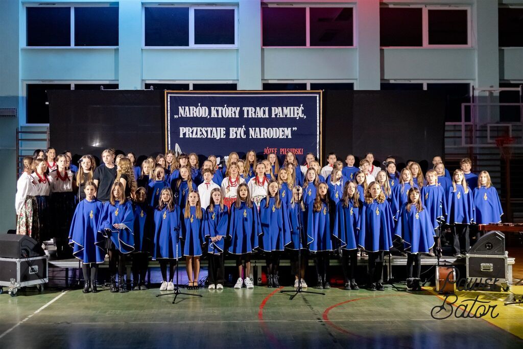 
                                                       Koncert pieśni patriotycznych 3
                                                