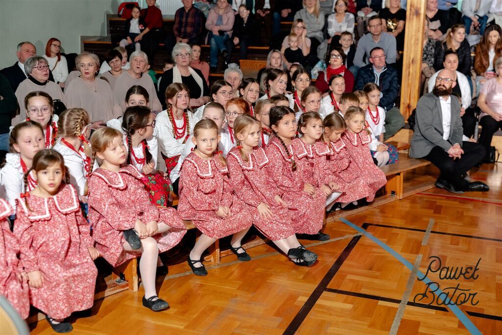 
                                                       Koncert pieśni patriotycznych 4
                                                