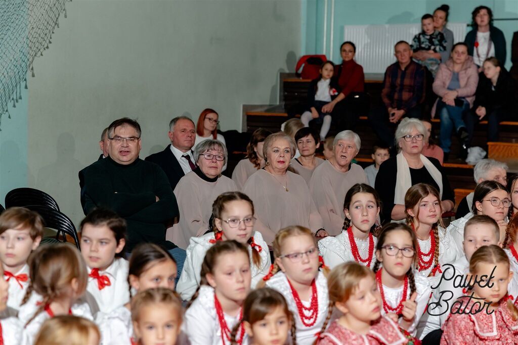 
                                                       Koncert pieśni patriotycznych 4
                                                