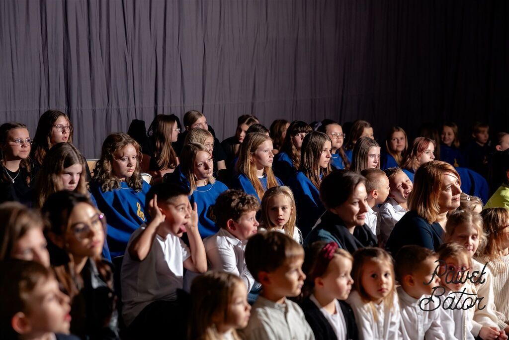 
                                                       Koncert pieśni patriotycznych 5
                                                