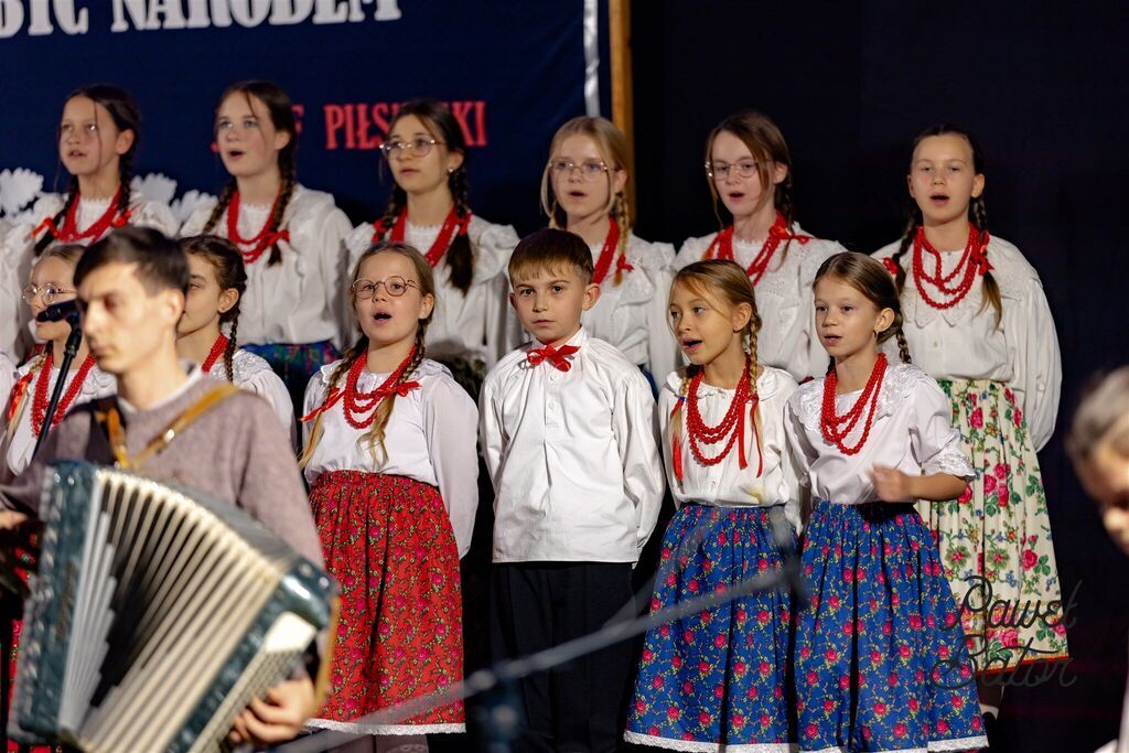 
                                                       Koncert pieśni patriotycznych 6
                                                