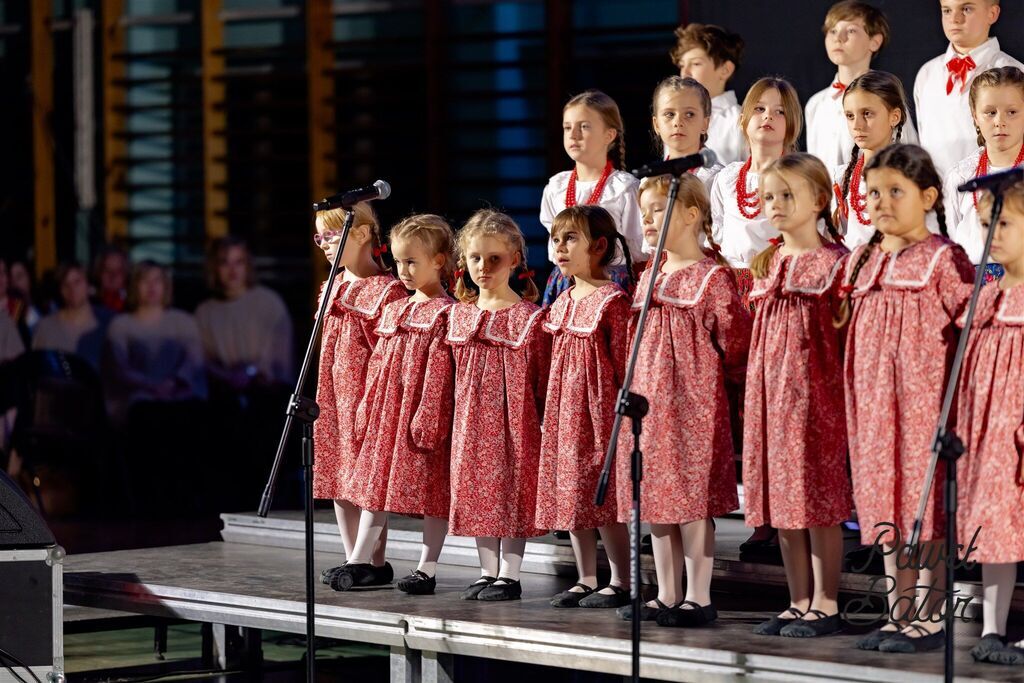 
                                                       Koncert pieśni patriotycznych 6
                                                