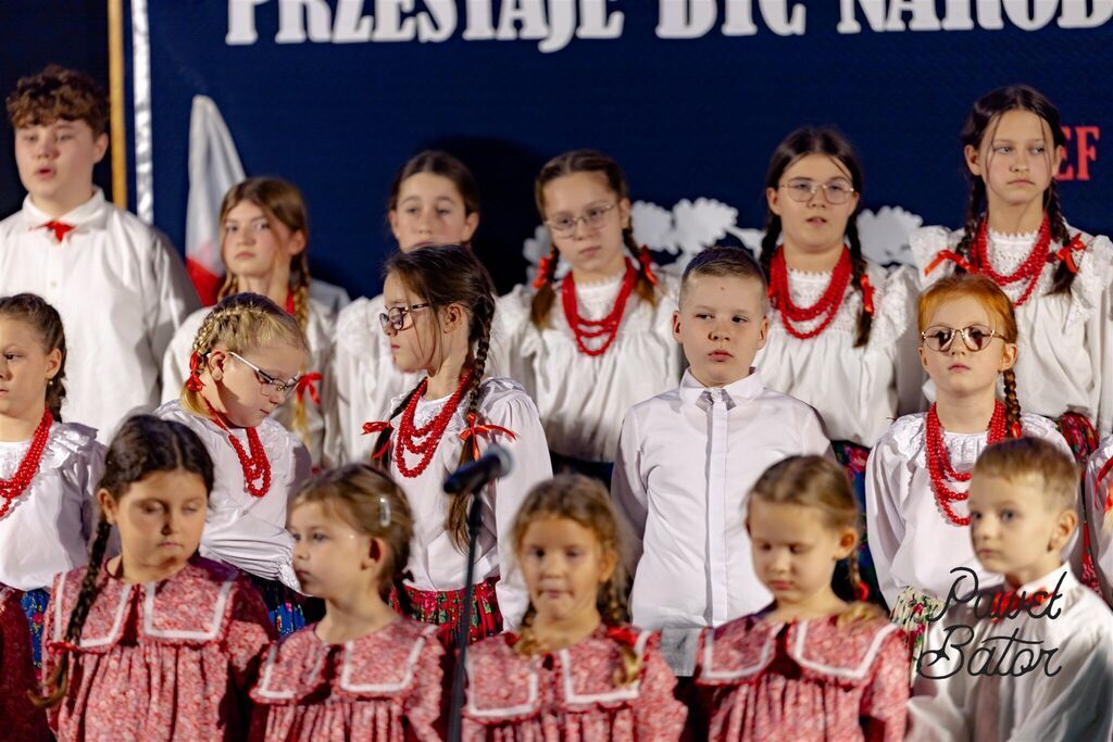 
                                                       Koncert pieśni patriotycznych 6
                                                