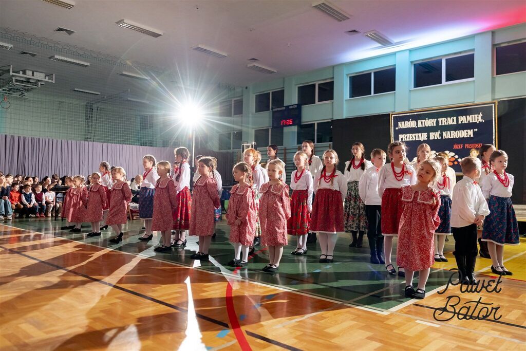 
                                                       Koncert pieśni patriotycznych 7
                                                