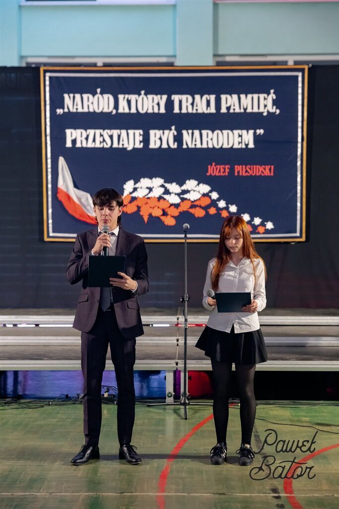 
                                                       Koncert pieśni patriotycznych 8
                                                