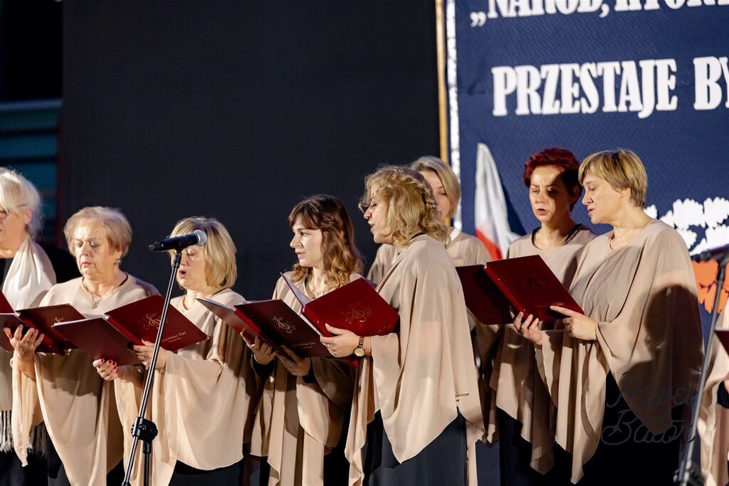 
                                                       Koncert pieśni patriotycznych 8
                                                