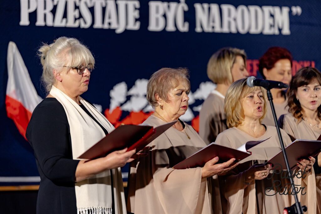 
                                                       Koncert pieśni patriotycznych 8
                                                