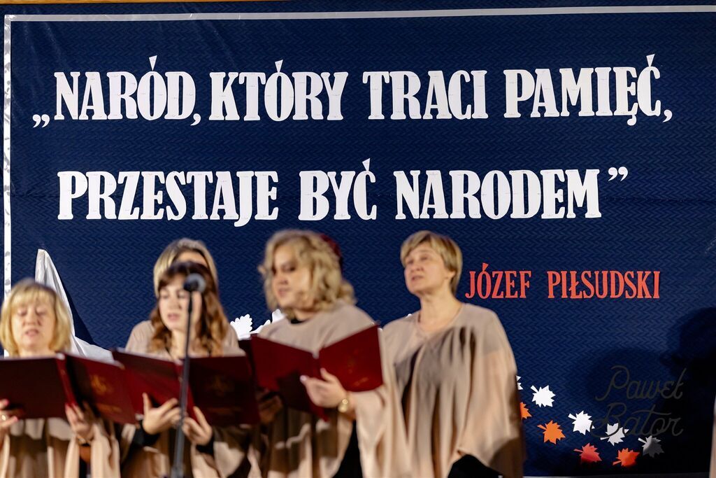 
                                                       Koncert pieśni patriotycznych 9
                                                