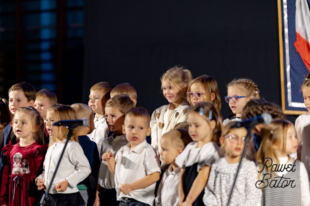 
                                                       Koncert pieśni patriotycznych 9
                                                