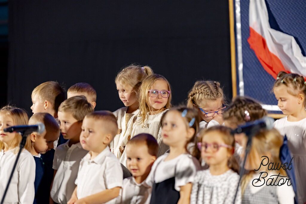 
                                                       Koncert pieśni patriotycznych 9
                                                
