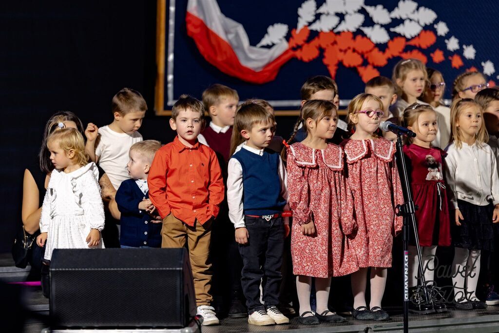 
                                                       Koncert pieśni patriotycznych 9
                                                