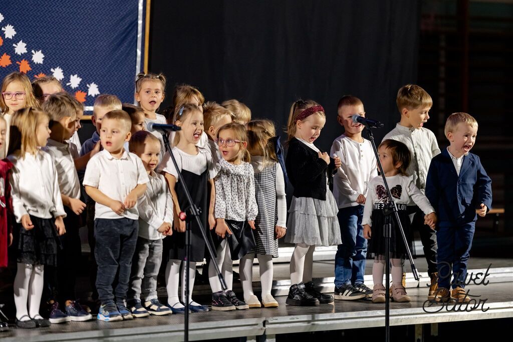 
                                                       Koncert pieśni patriotycznych 10
                                                
