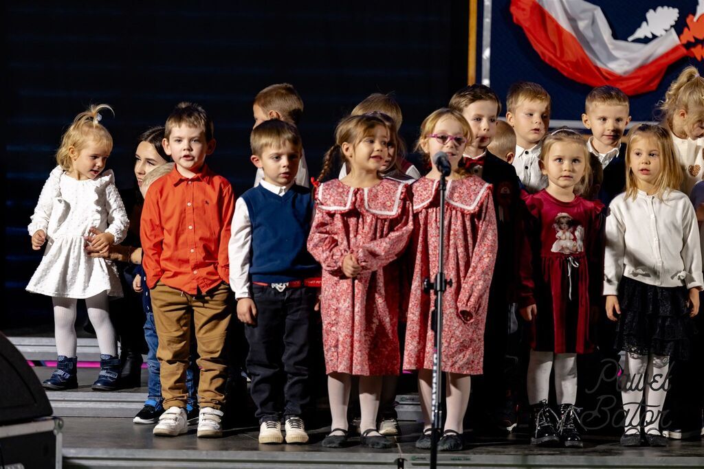 
                                                       Koncert pieśni patriotycznych 10
                                                