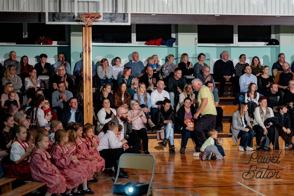 
                                                       Koncert pieśni patriotycznych 10
                                                