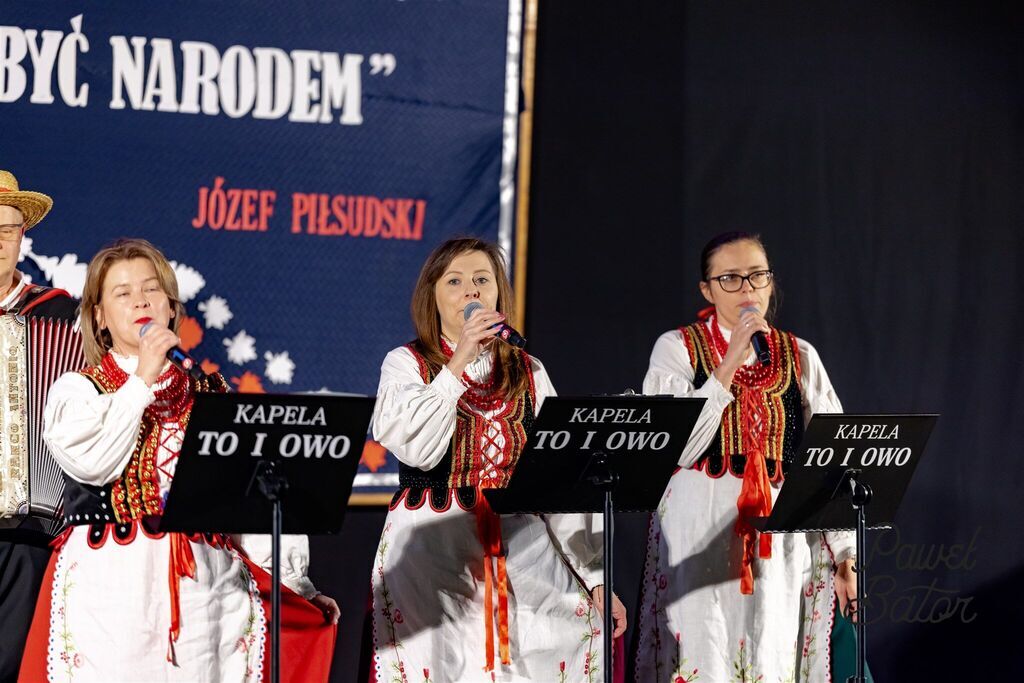 
                                                       Koncert pieśni patriotycznych 10
                                                