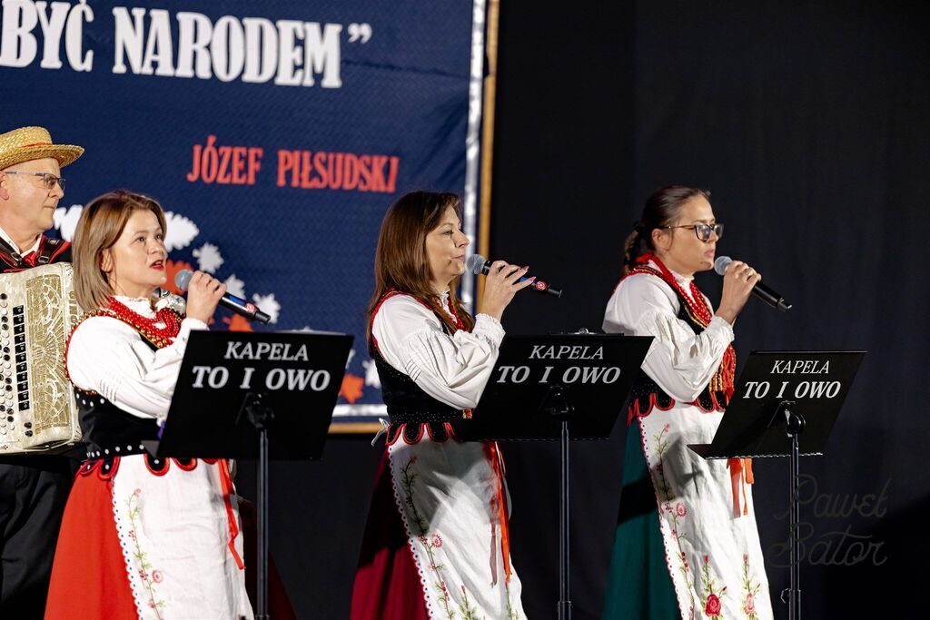 
                                                       Koncert pieśni patriotycznych 10
                                                