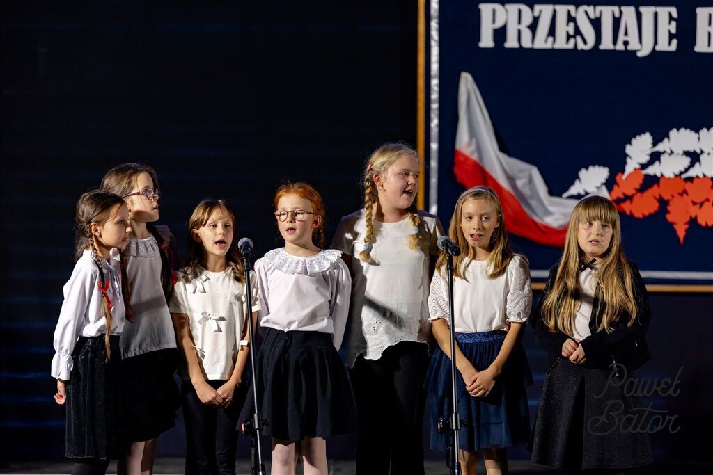 
                                                       Koncert pieśni patriotycznych 11
                                                