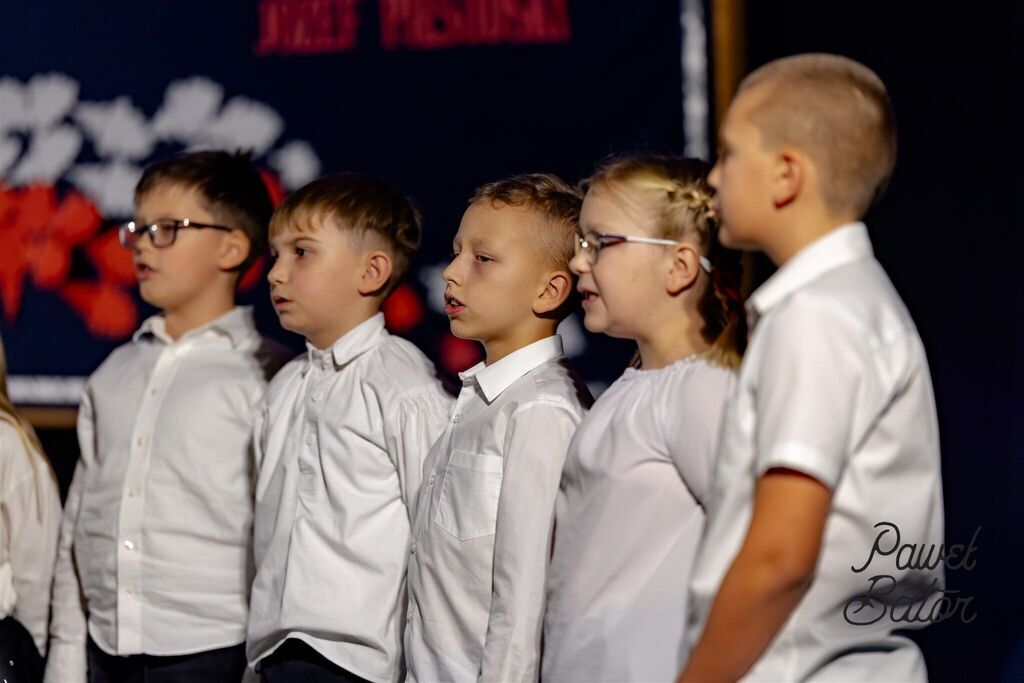 
                                                       Koncert pieśni patriotycznych 11
                                                