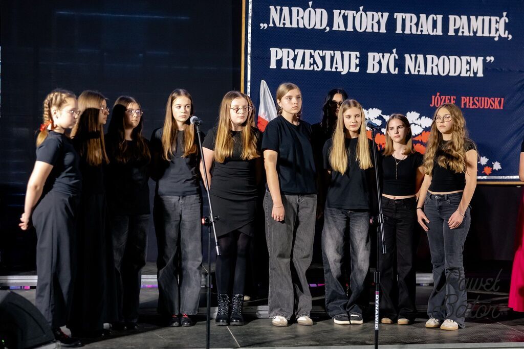 
                                                       Koncert pieśni patriotycznych 11
                                                