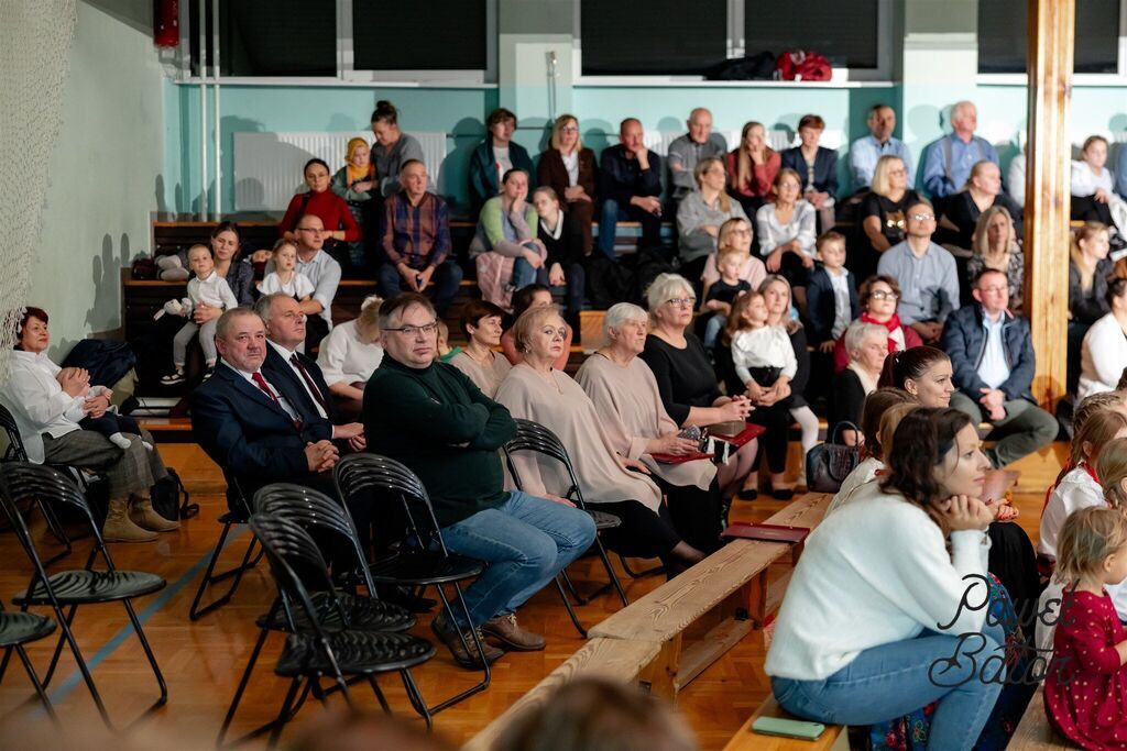 
                                                       Koncert pieśni patriotycznych 12
                                                