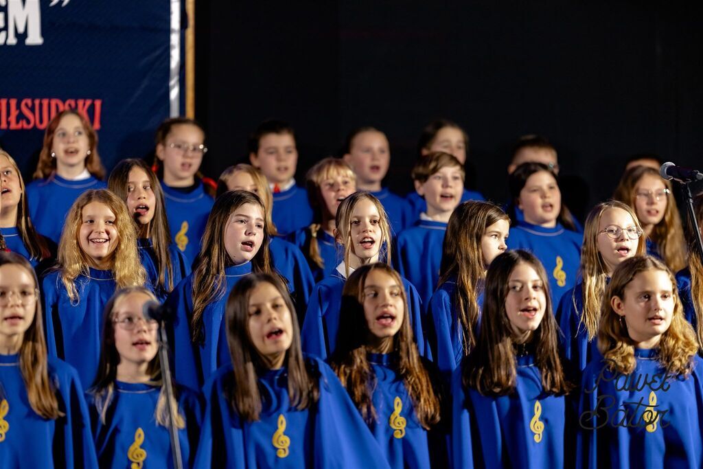 
                                                       Koncert pieśni patriotycznych 12
                                                