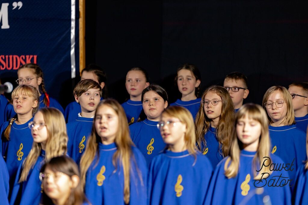 
                                                       Koncert pieśni patriotycznych 12
                                                