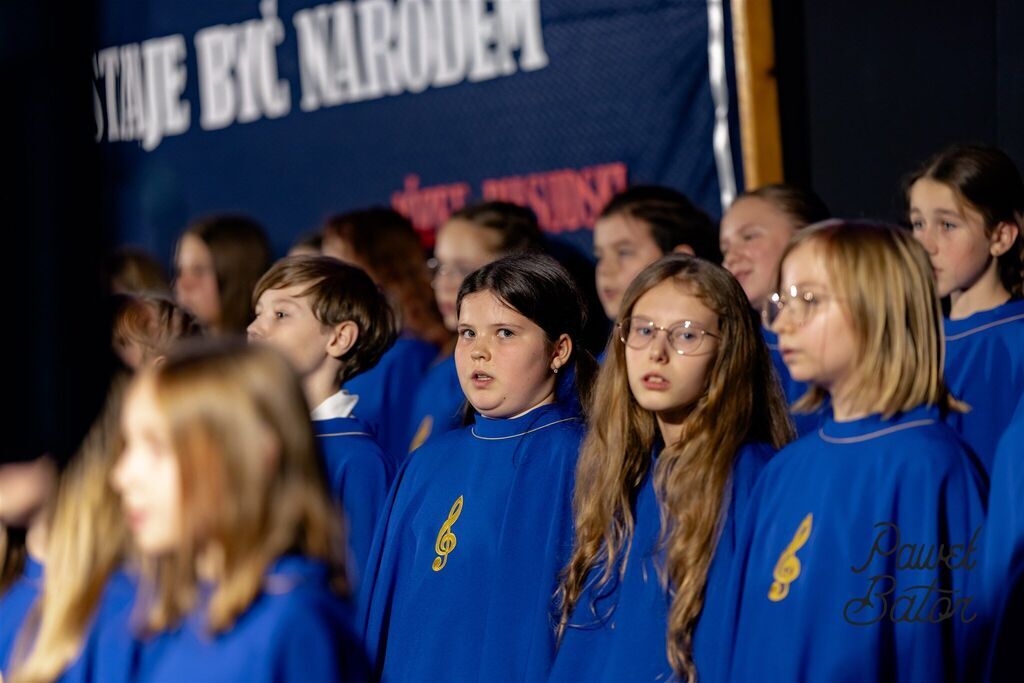
                                                       Koncert pieśni patriotycznych 12
                                                