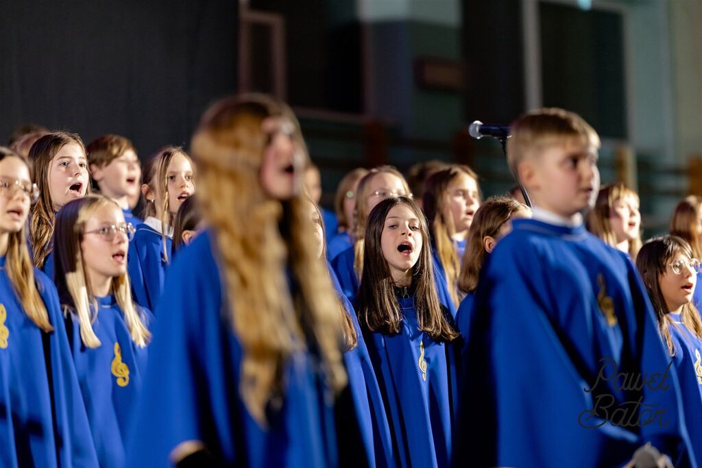 
                                                       Koncert pieśni patriotycznych 13
                                                