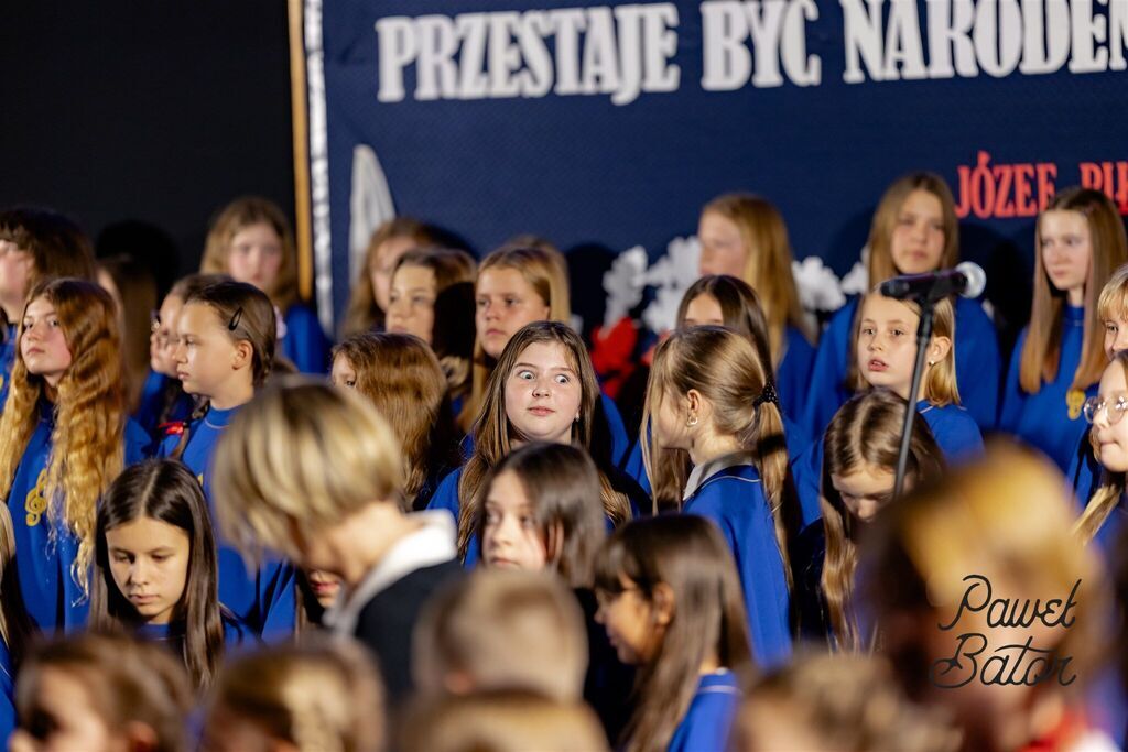 
                                                       Koncert pieśni patriotycznych 14
                                                